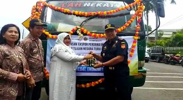 Briket Batok Kelapa Produk Mojokerto Diekspor ke Turki