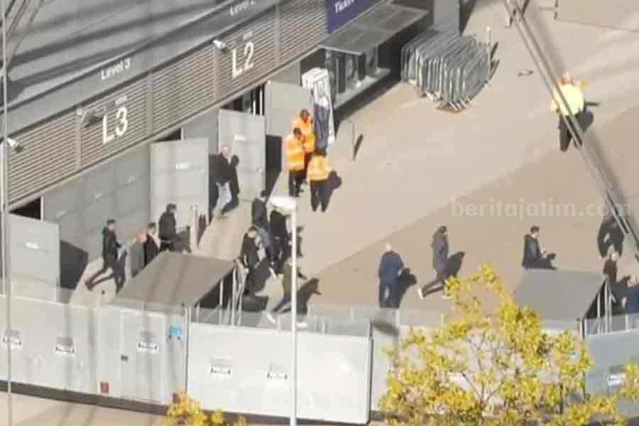 Firasat Akan Kalah, Fans MU Pilih Tinggalkan Stadion Setelah Babak Pertama