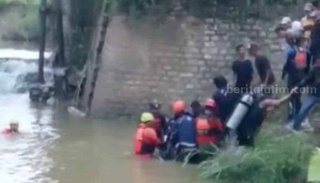 Sopir Truk Molen Terjun ke Sungai di Tuban Ditemukan, 1 Korban Masih Hilang