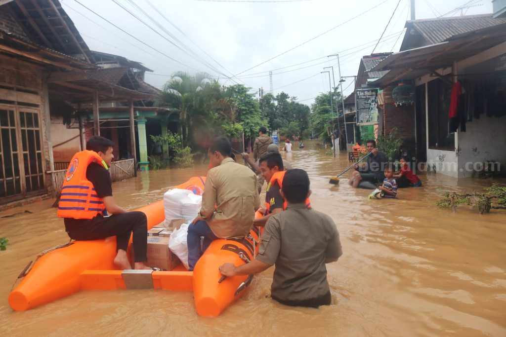 Banjir Trenggalek Telan Korban Jiwa, Seorang Lansia Meninggal Diduga Akibat Kedinginan