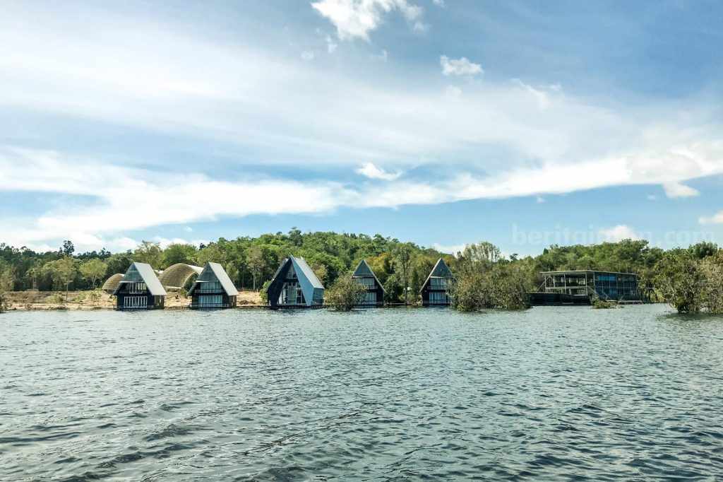 Cocok Bagi Pecinta Sunset, Berikut 5 Pulau di Tengah Danau yang Memiliki Pemandangan Indah Ala Eropa
