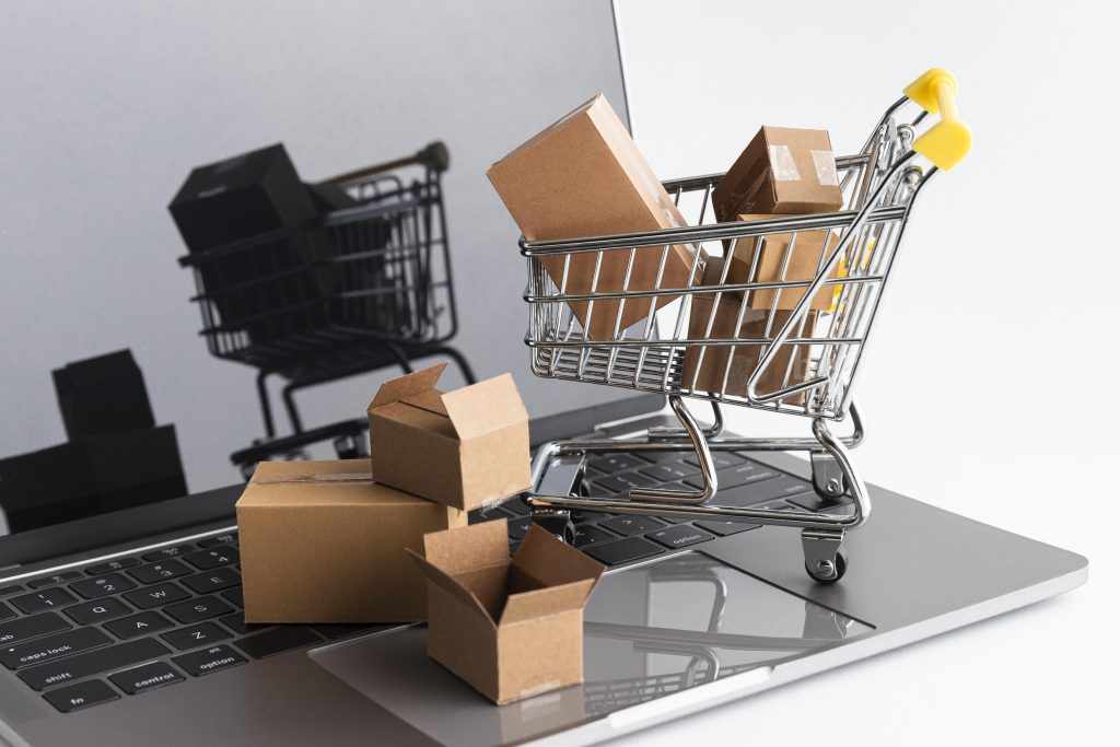 10 Fatwa Terbaru DSN MUI Terkait Ekonomi dan Keuangan Syariah Ilustrasi belanja online shop. (Sumber foto : freepik)