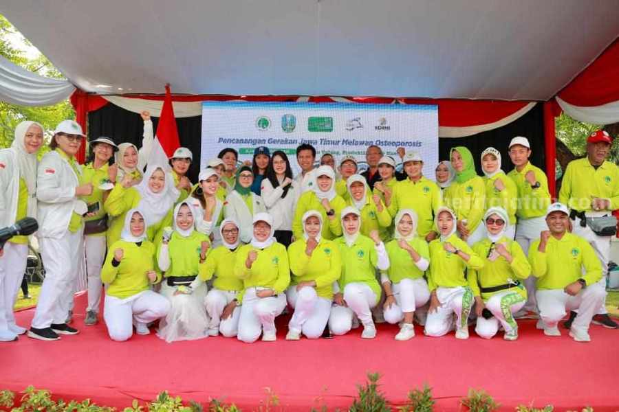 Lawan Osteoporosis, Emil Dardak: Kurangi Rebahan dan Perhatikan Nutrisi