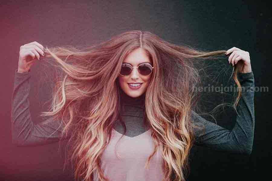4 Cara Mudah Mempercepat Pertumbuhan Rambut dan Membuat Lebih Berkilau