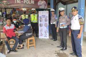 Pastikan Sopir Bus Bebas Doping, Polres Sumenep Gelar Cek Kesehatan di Terminal