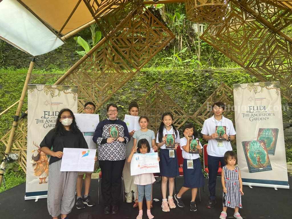 Hadir di UWRF 2022, Sampoerna Academy Surabaya Beri Inspirasi