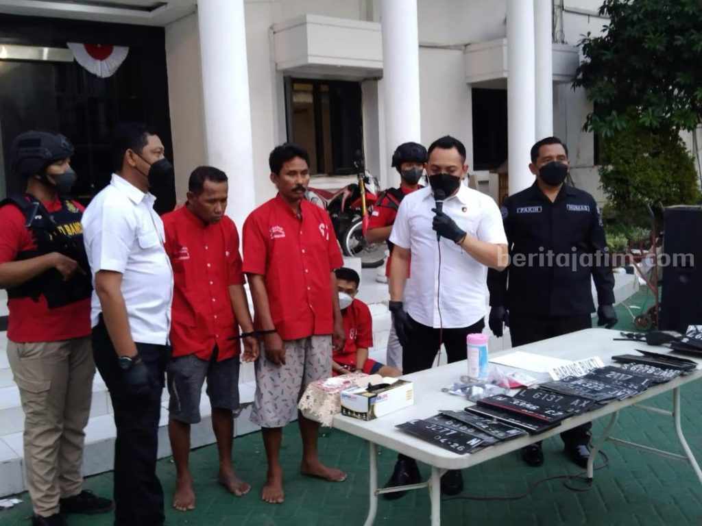 Usai Tangkap Bandit Curanmor di Sedati, Polrestabes Surabaya Ciduk Penadah