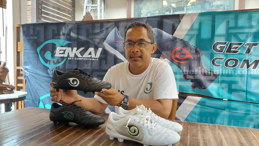 Aji Santoso Mengaku Nyaman Pakai Sepatu Enkai