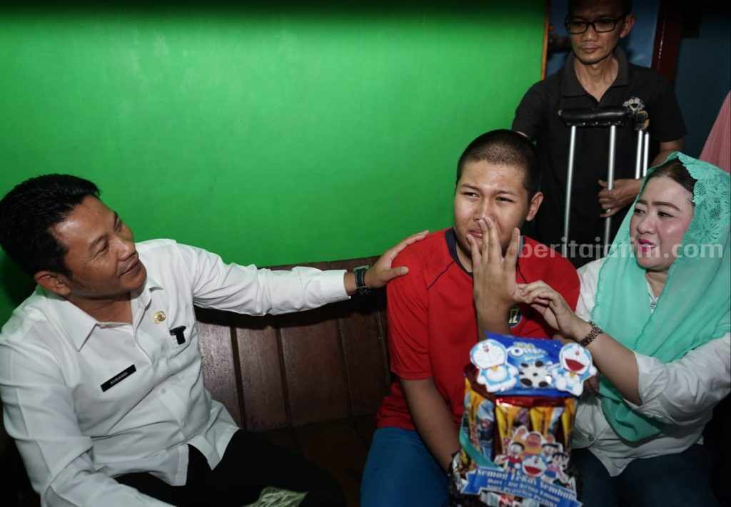 Jenguk Anak Berkebutuhan Khusus di Tulangan, Ini Permintaan Wabup Sidoarjo