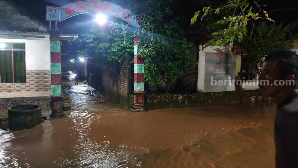 Banjir Bandang Terjang 2 Desa di Kabupaten Bojonegoro