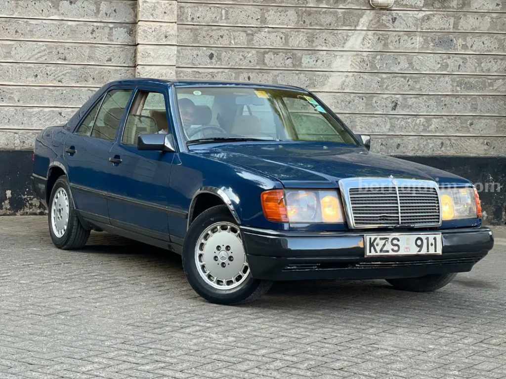 Kelebihan dan Kelemahan Mercedes-Benz W124, Sedan Jadul yang Cocok Untuk Anak Muda Pecinta Motuba