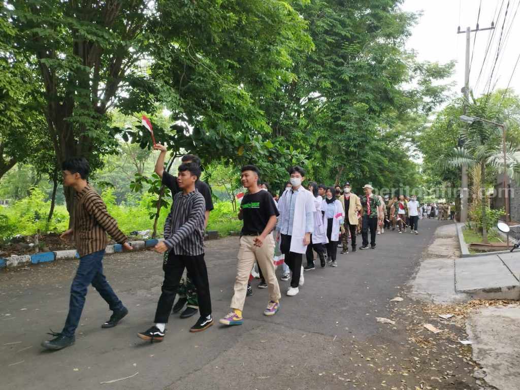 Begini Cara Siswa Smatag Surabaya Peringati Hari Pahlawan