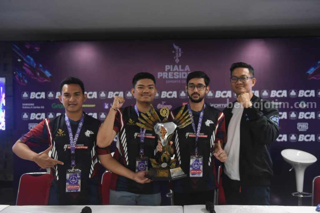 Siam Esports dan Dewa United Esports Jadi Juara Piala Presiden Esports 2022