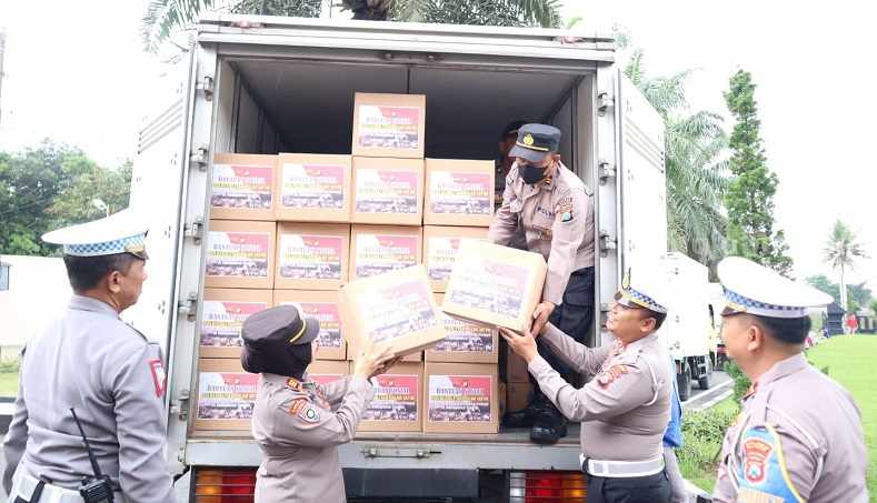 Polres Blitar Salurkan Bantuan untuk Korban Gempa Cianjur