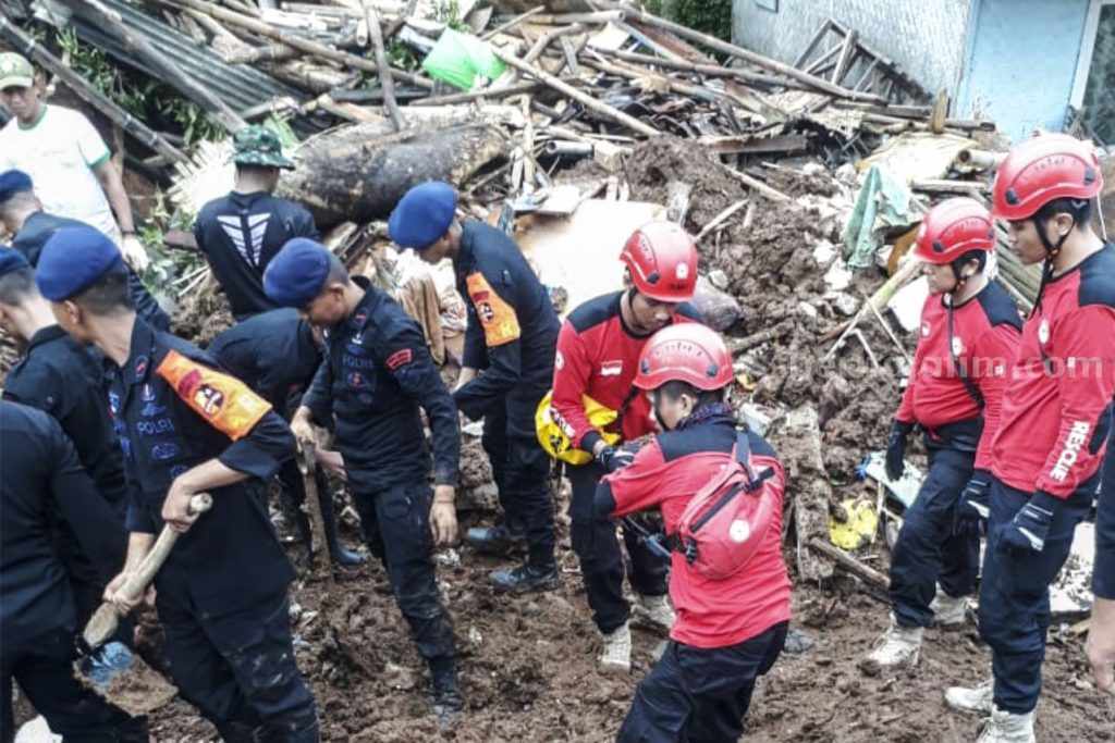 TRC SIG Salurkan Bantuan untuk Korban Gempa Cianjur
