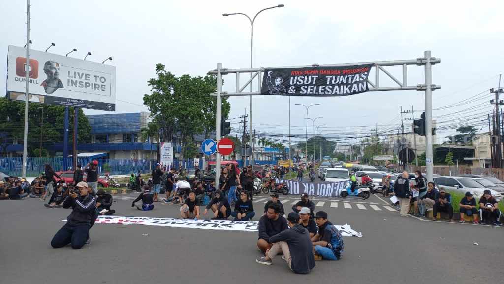 Demo di Karanglo, Aremania Sempat Blokade Pintu Tol