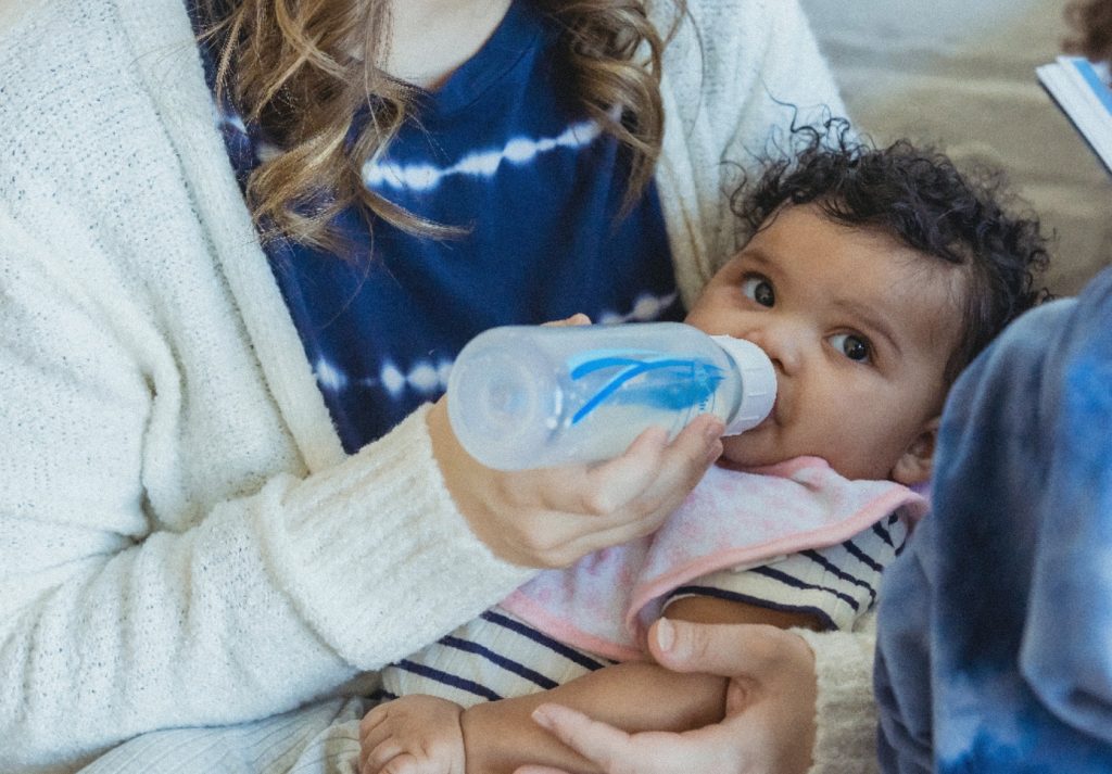 Ini Perbedaan Bayi ASI dengan Bayi Susu Formula, Keduanya Miliki Kelebihan dan Kekurangan