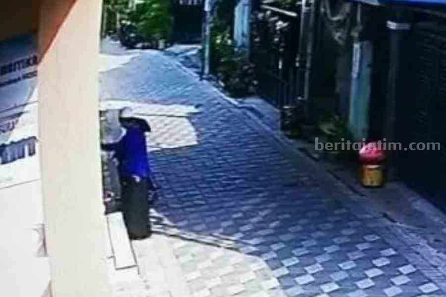Maling Pakaian Gamis Gondol Kotak Amal Mushola Kendangsari Surabaya