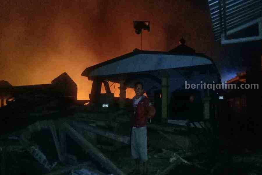 Musala Pasar Kesamben Blitar Tetap Utuh Meski Kebakaran Besar Melanda