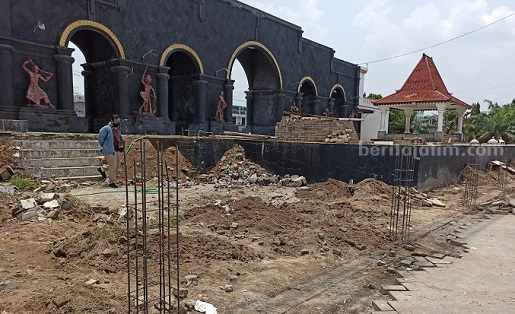 Dapat Dana CSR Rp200 Juta, Panggung Utama Alun-alun Ponorogo Diperluas