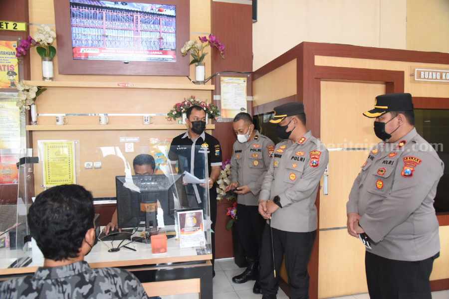 Sidak SPKT, Kapolres Lamongan Tindak Tegas Personel Lakukan Pungli