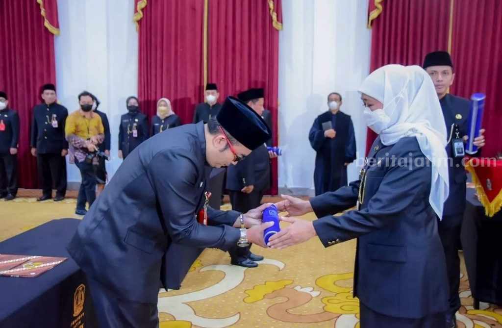 Mutasi Pemprov Jatim, Iwan Kadisperindag dan Mantan Sekkota Surabaya Jadi Staf Ahli Gubernur