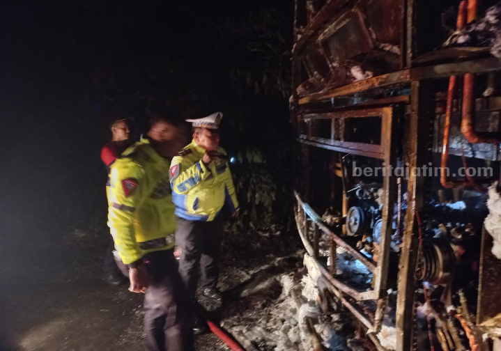 Bus Pariwisata PO Gunung Harta Terbakar di Lamongan, Begini Kronologinya