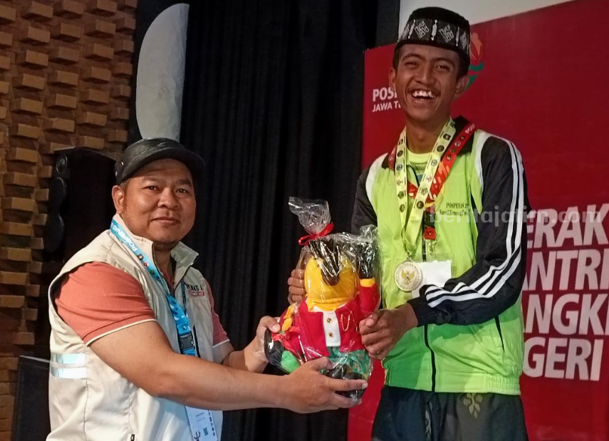 POSPENAS 2022, Santri Nurul Jadid Probolinggo Sumbang Medali Pertama untuk Jatim