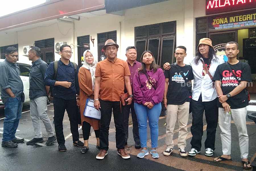Menuntut Keadilan, Istri Korban Tragedi Kanjuruhan Sambangi Polres Malang