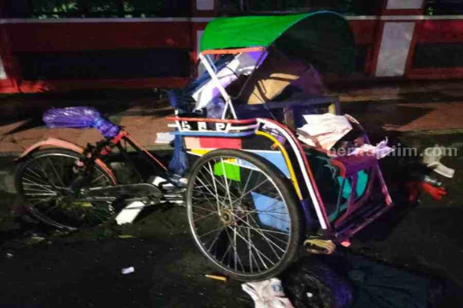 Pasangan Muda-mudi di Blitar Tabrak Tukang Becak Hingga Meninggal
