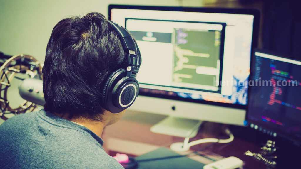 8 Rahasia Sukses freelancer IT, Cara Agar Bisa Survive Mengahadapi Klien IT