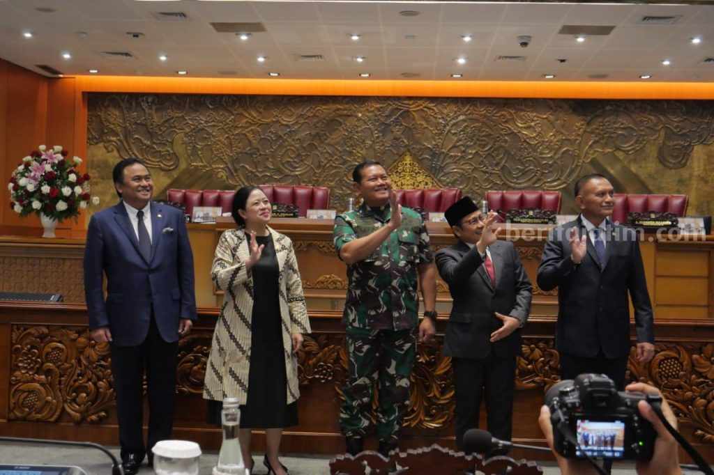 DPR Sahkan Laksamana Yudo Margono sebagai Panglima TNI