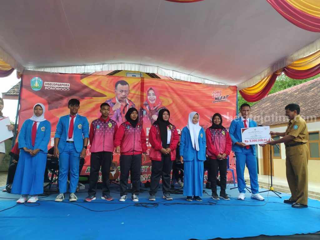 Sukses Raih Medali, Atlet Popda Asal Ponorogo Dapat Bonus Uang
