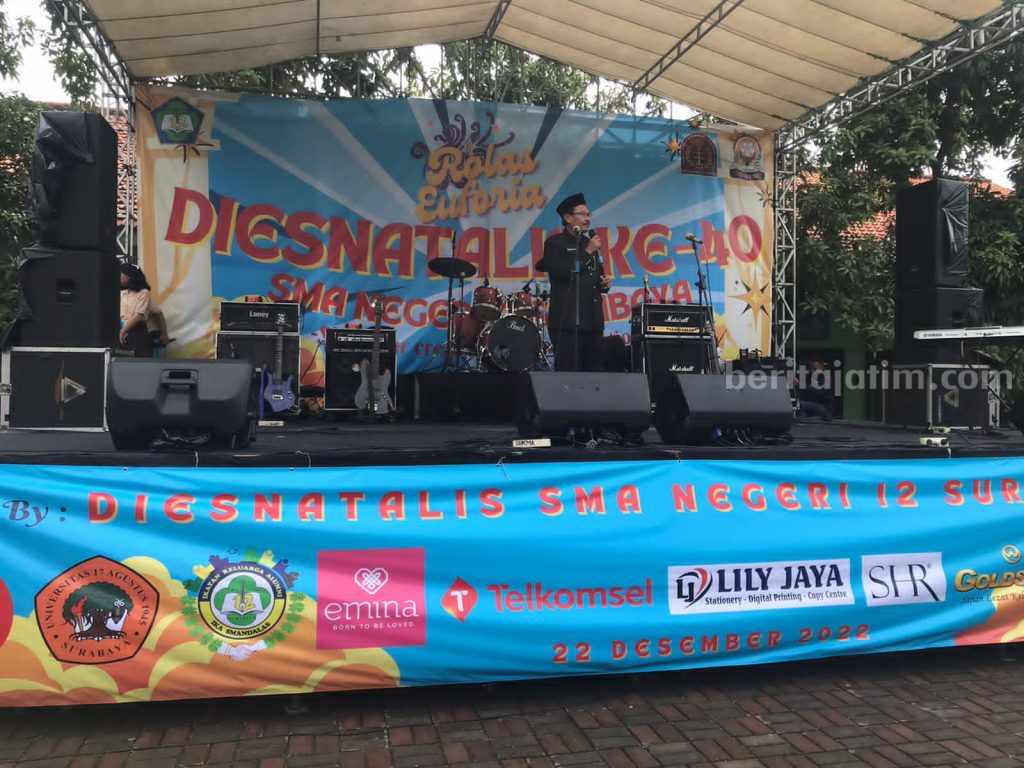 Puncak HUT, SMAN 12 Surabaya Usung Tema Show Our Creativity and Imagination