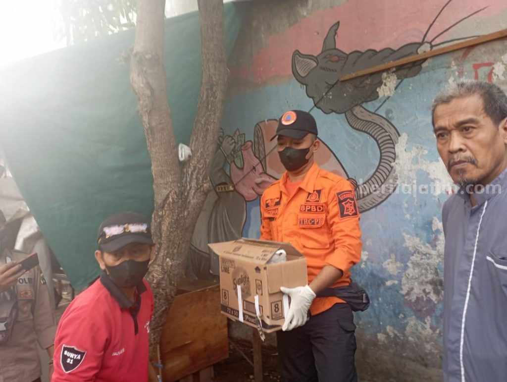 Bayi Dibuang di Jalan Menanggal Surabaya, Polisi Cek CCTV