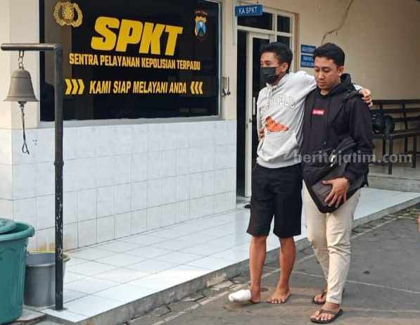 Pulang Nongkrong, Remaja Sidoarjo Dibacok Orang di Tengah Jalan
