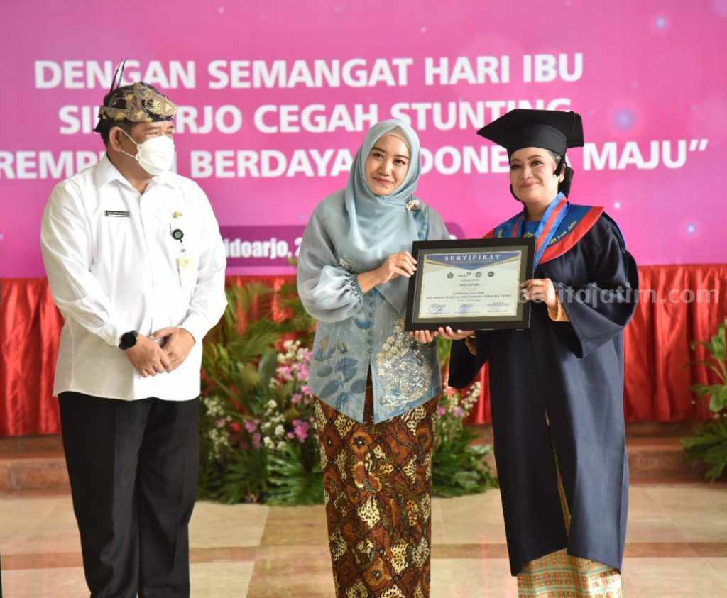 30 SOTH Terbaik Ikuti Wisuda di Pendapa Delta Wibawa Sidoarjo