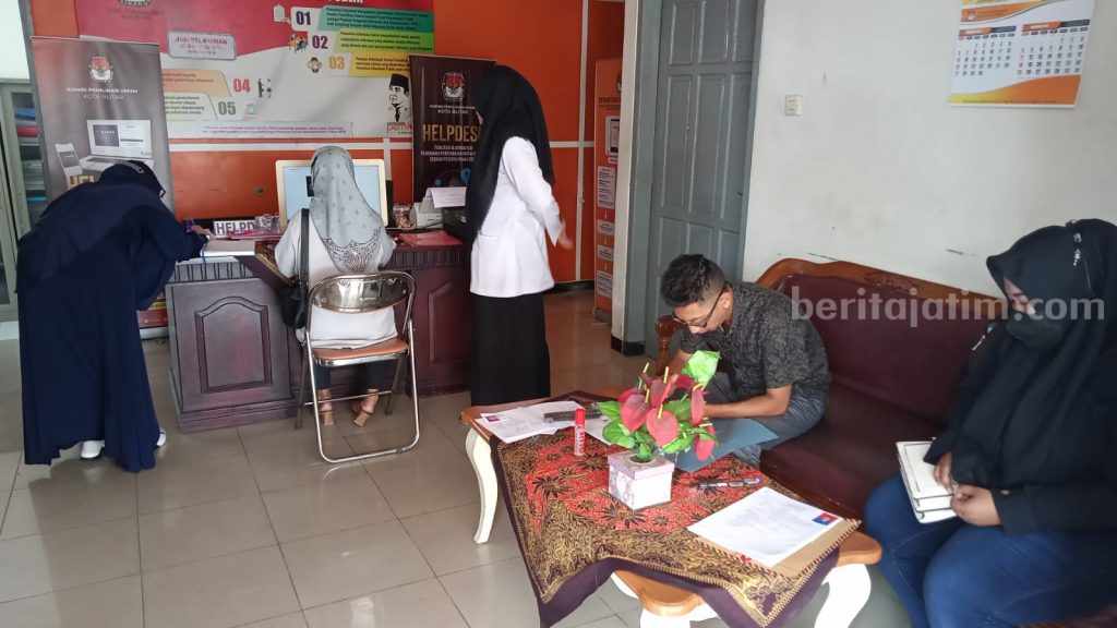 Puluhan PPK Pemilu Tidak Penuhi Syarat Administrasi KPU Kota Blitar