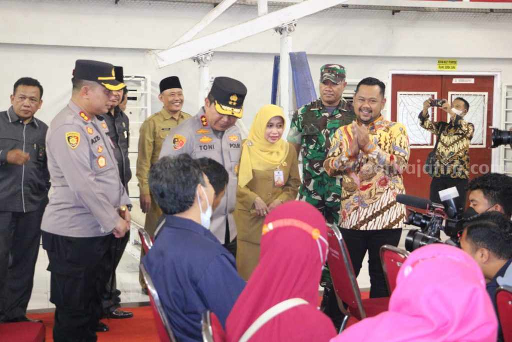 Kapolda Jatim Ungkap Vaksinasi Booster di Gresik Baru 38 Persen