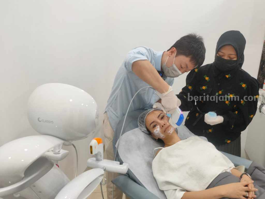Ingin Tirus Tanpa Operasi, MMFU MPT Solusi Wanita Tampil Good Looking