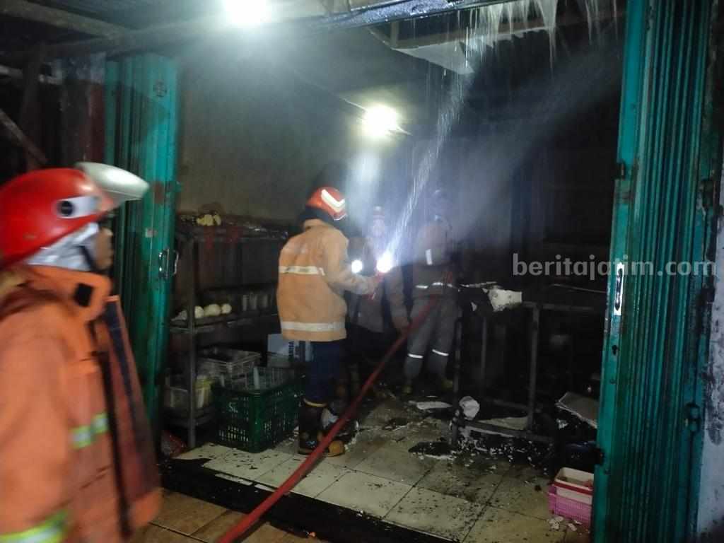 Ruko di Gresik Dilalap Api