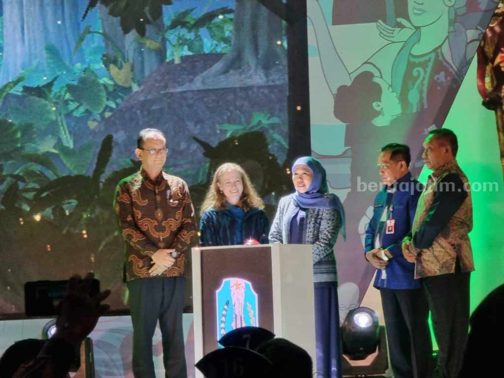 Khofifah Luncurkan Kalender Wisata Jatim 2023, Ada 254 Event
