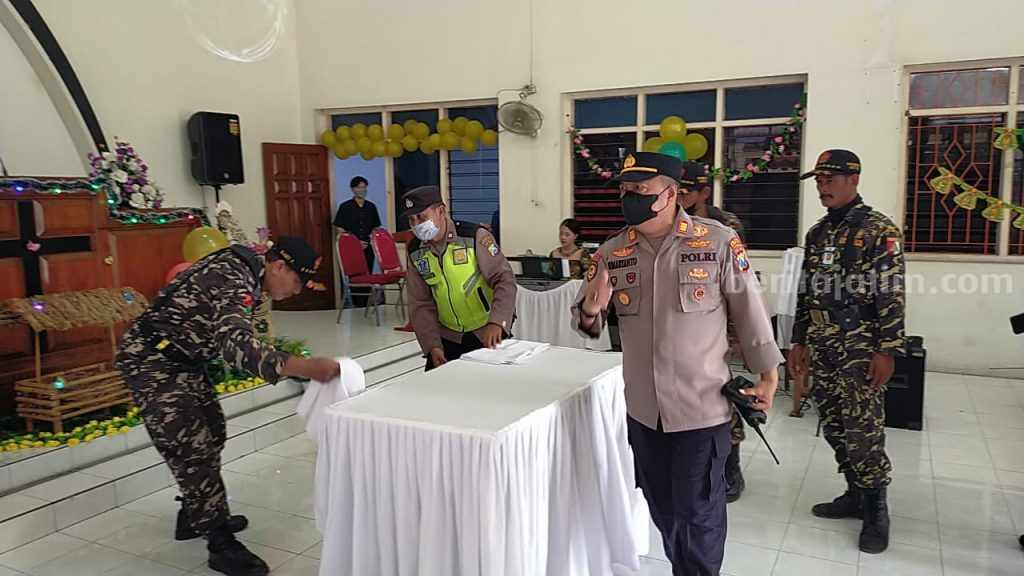Jelang Nataru, Polisi di Mojokerto Perketat Penjagaan Gereja