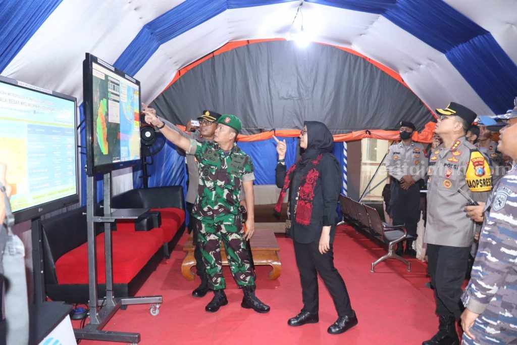 Bupati dan Forkopimda Banyuwangi Pastikan Pelayanan Pelabuhan ASDP Lancar Selama Libur Nataru
