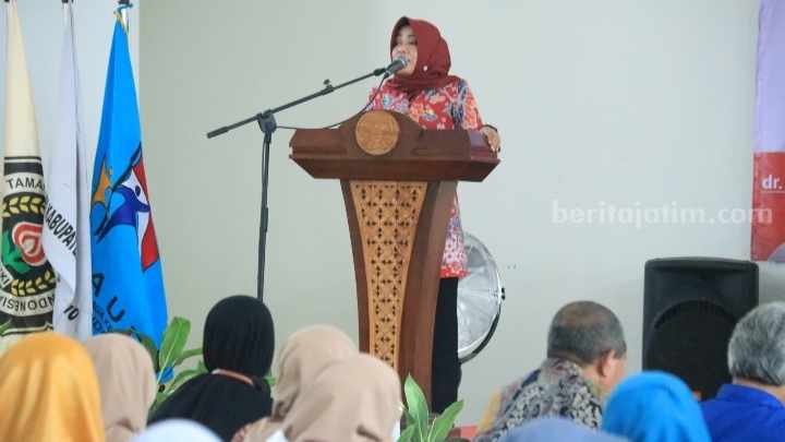 Buka Sosialisasi Implementasi SRA, Ini Harapan Bupati Mojokerto untuk Tenaga Pendidik