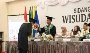 Rektor IAI Al-Khairat Pamekasan Ajak Lulusan Aktif di Tengah Masyarakat