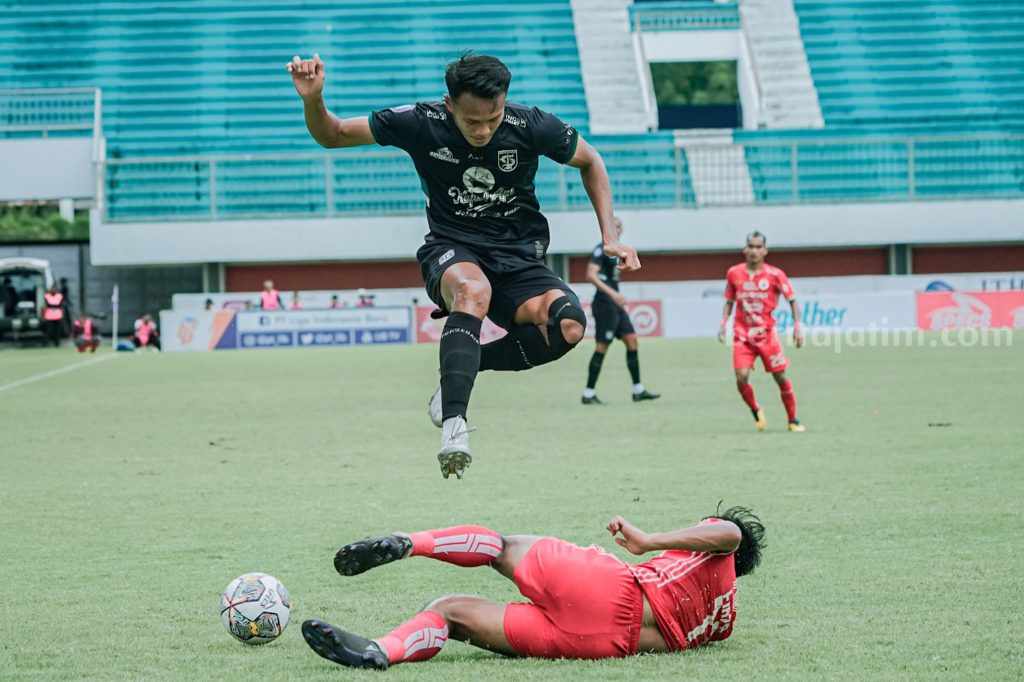 Tahan Persija 1-1, Aji Santoso Puas dengan Permainan Persebaya Surabaya
