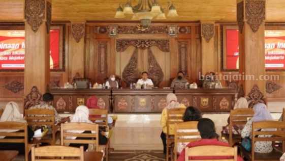 Tingkatkan Kualitas UMKM, Diskopukmperindag Kota Mojokerto Lakukan Pembinaan Industri