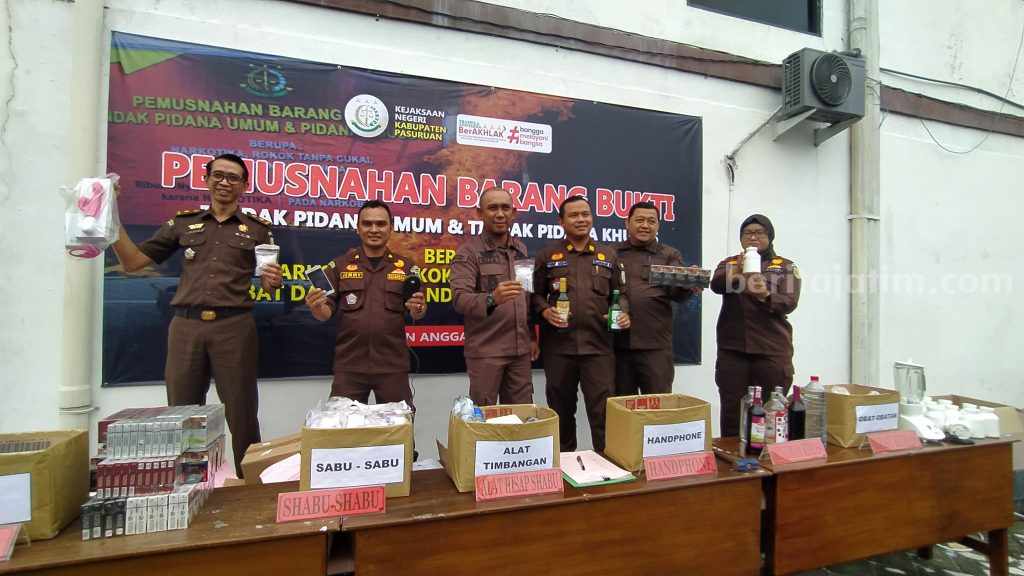 Kejari Kabupaten Pasuruan Musnahkan Barang Bukti dari 78 Kasus Pidana, 85% Narkoba