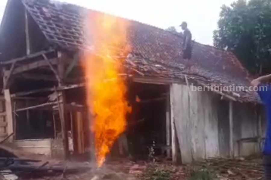 Desa Gunung Eleh Sampang Diduga Kaya Gas Alam